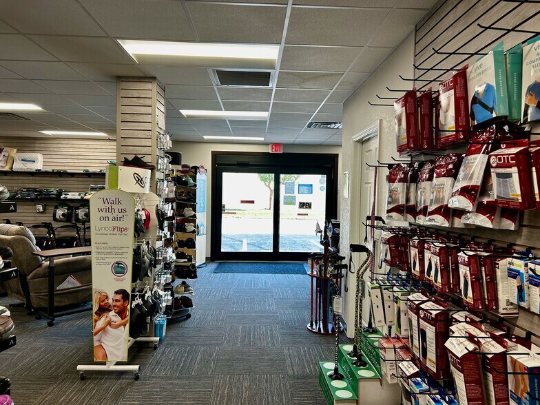 More Photos Of 1156 Jasper St, Largo General Retail For Sale