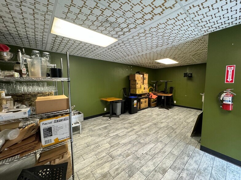 More Photos Of 1803-1813 N Elm St, Denton Restaurant For Lease