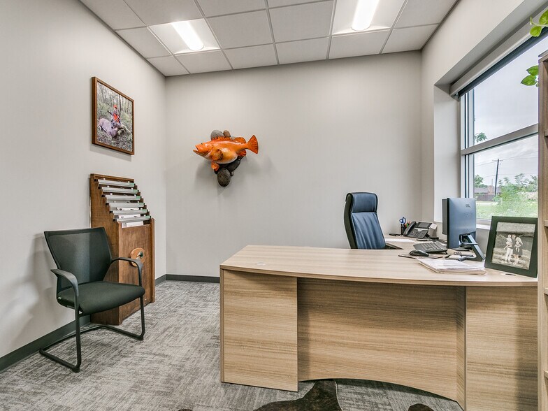 More Photos Of 8890 S Sunnylane Rd, Oklahoma City Flex For Sale