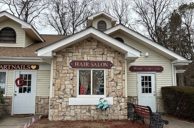 Primary Photo Of 4462 Middle Country Rd, Calverton Storefront Retail Office For Lease