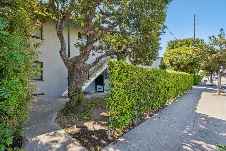 More Photos Of 11020-11028 Venice Blvd, Culver City Apartments For Sale