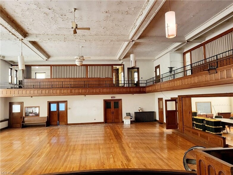 More Photos Of 400 Sixth St, Lorain Religious Facility For Sale