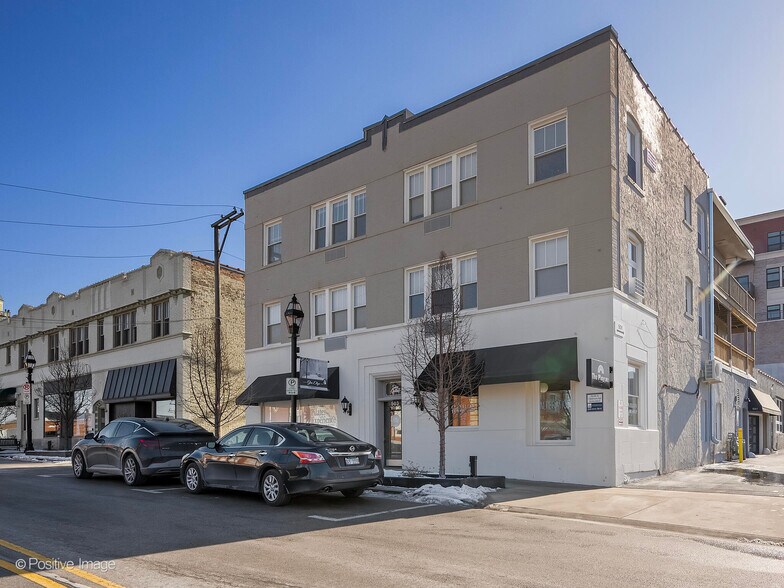 More Photos Of 501-503 Duane St, Glen Ellyn Apartments For Lease