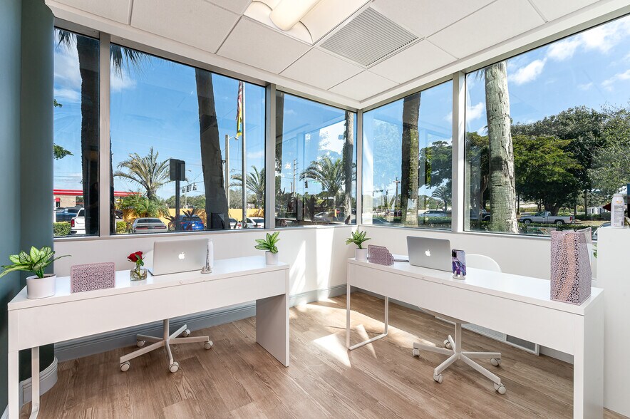 More Photos Of 1501 Corporate Dr, Boynton Beach Coworking Space