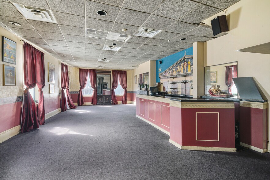More Photos Of 2301 Fairmount Ave, Philadelphia Restaurant For Lease