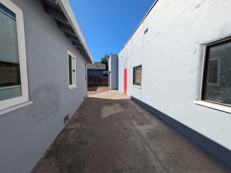 More Photos Of 194 S 24th St, San Jose Storefront Retail Residential For Sale