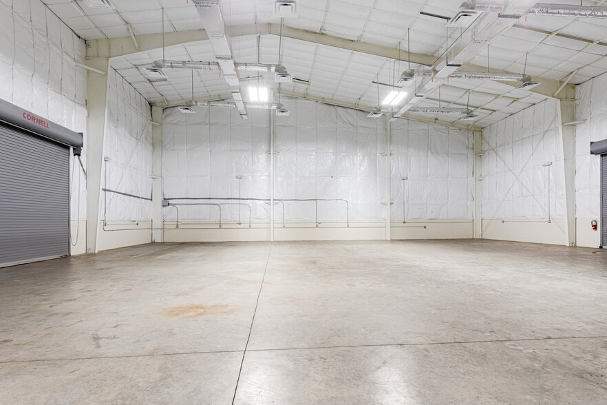 More Photos Of 6515 NW 16th St, Gainesville Manufacturing For Lease