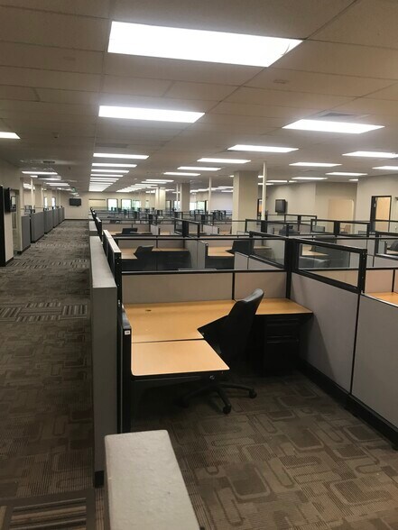 More Photos Of 19601 N Black Canyon Hwy, Phoenix Loft Creative Space For Lease