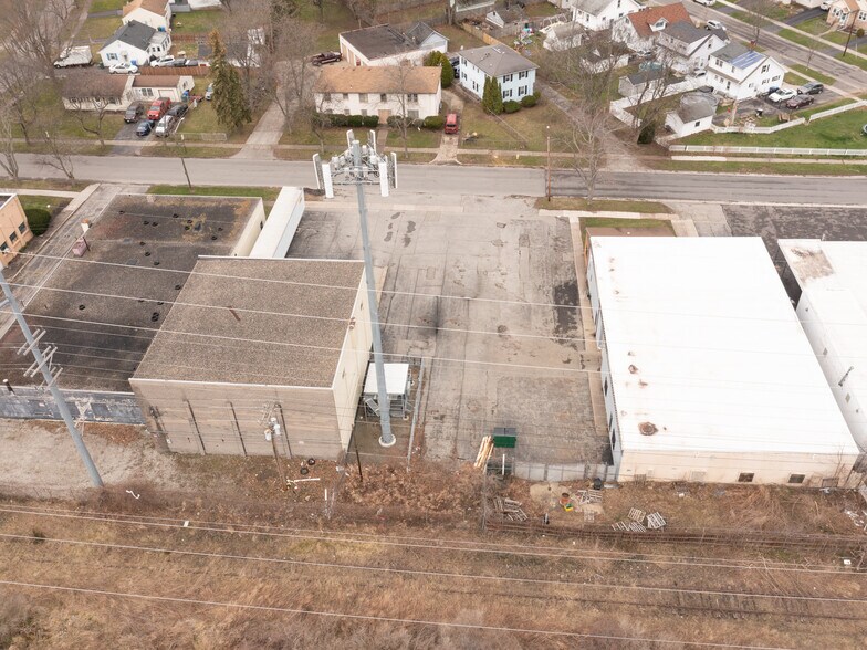 More Photos Of 170 Bennington Dr, Rochester Manufacturing For Lease