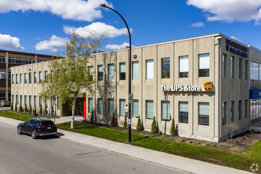 More Photos Of 9150 Boul De L'acadie, Montréal Office For Lease