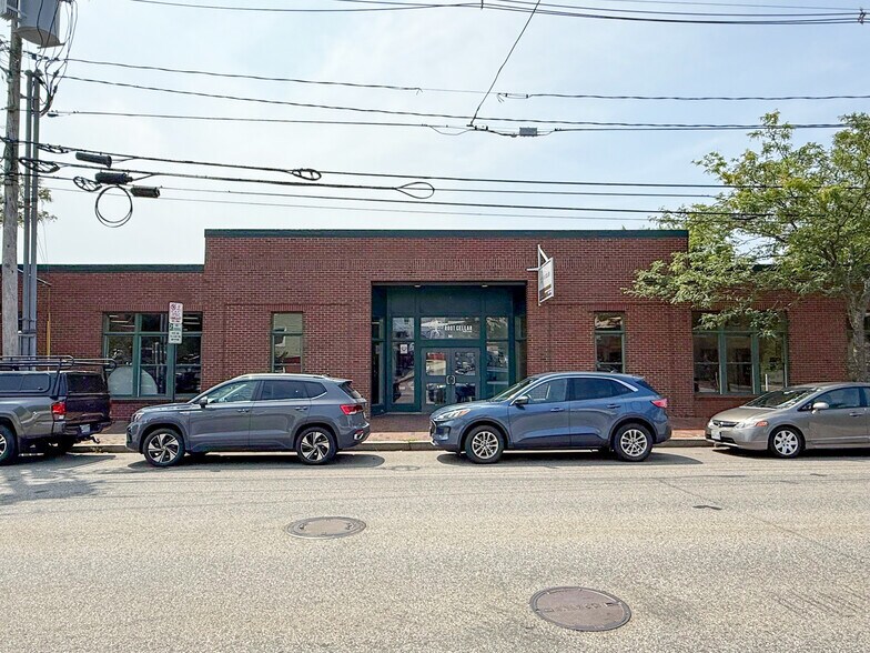 More Photos Of 94 Washington Ave, Portland Office For Lease