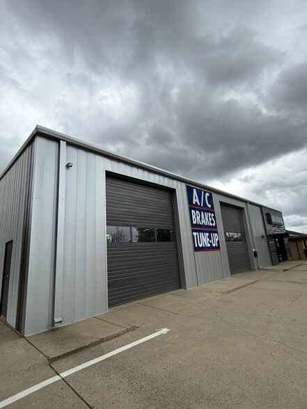 More Photos Of 822 N Creek Dr, Conway Auto Repair For Lease