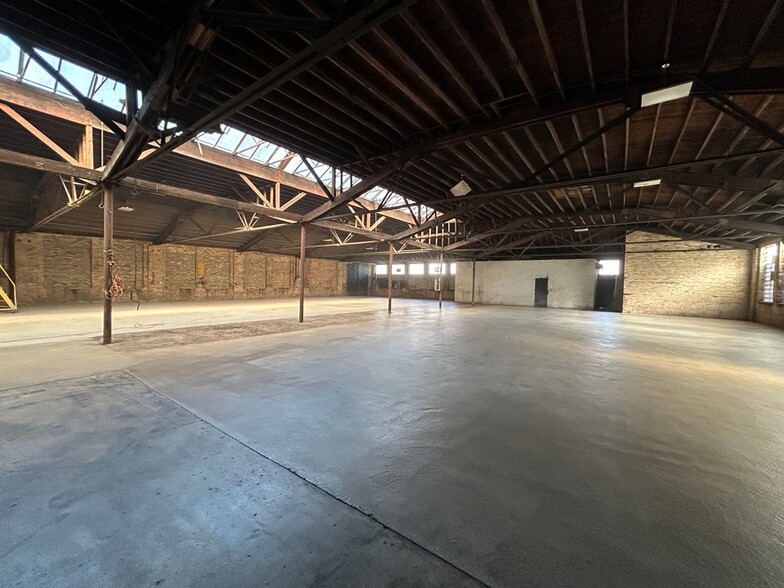 Primary Photo Of 3449-3469 N Elston Ave, Chicago Warehouse For Lease