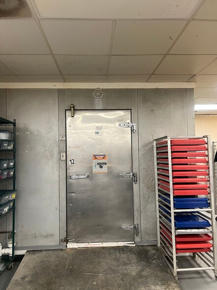 More Photos Of 7481 E US Highway 36, Avon Freestanding For Sale