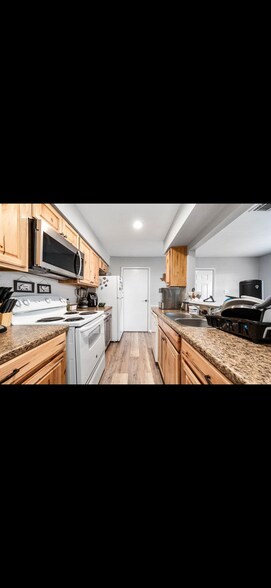 More Photos Of 4614 4614-4620 Orange St, Pearland Apartments For Sale