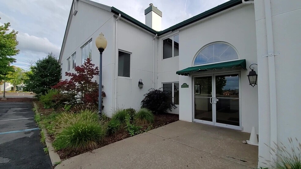 More Photos Of 2000 Hampton Ctr, Morgantown Medical For Sale