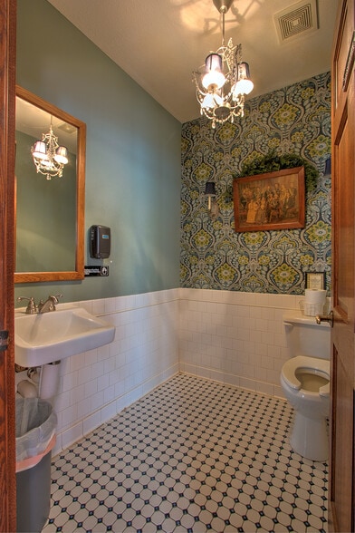 More Photos Of 80 4th St W, Rush City Hotel For Sale