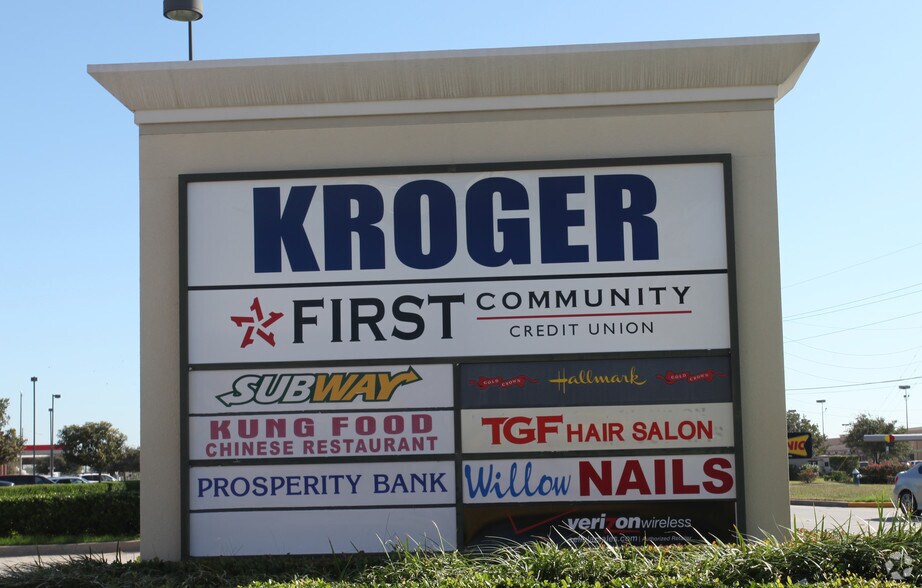 Primary Photo Of 9105-9125 W Sam Houston Pky N, Houston Unknown For Lease