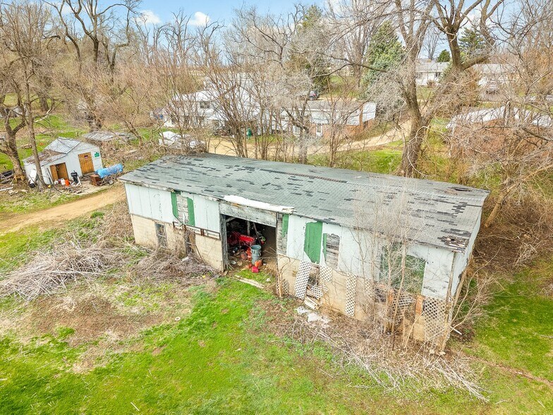 More Photos Of 2280 S Rock City Rd, Ridott Multifamily For Sale
