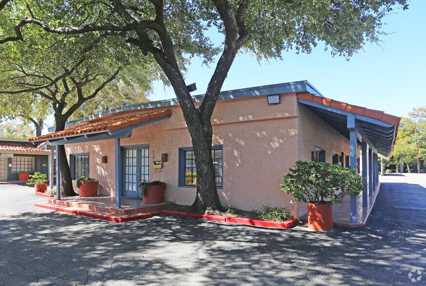 More Photos Of 3617 Broadway, San Antonio Coworking Space