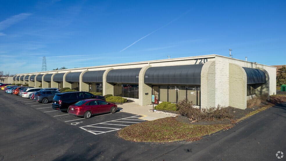More Photos Of 640 Lakeview Plaza Blvd, Columbus Unknown For Lease