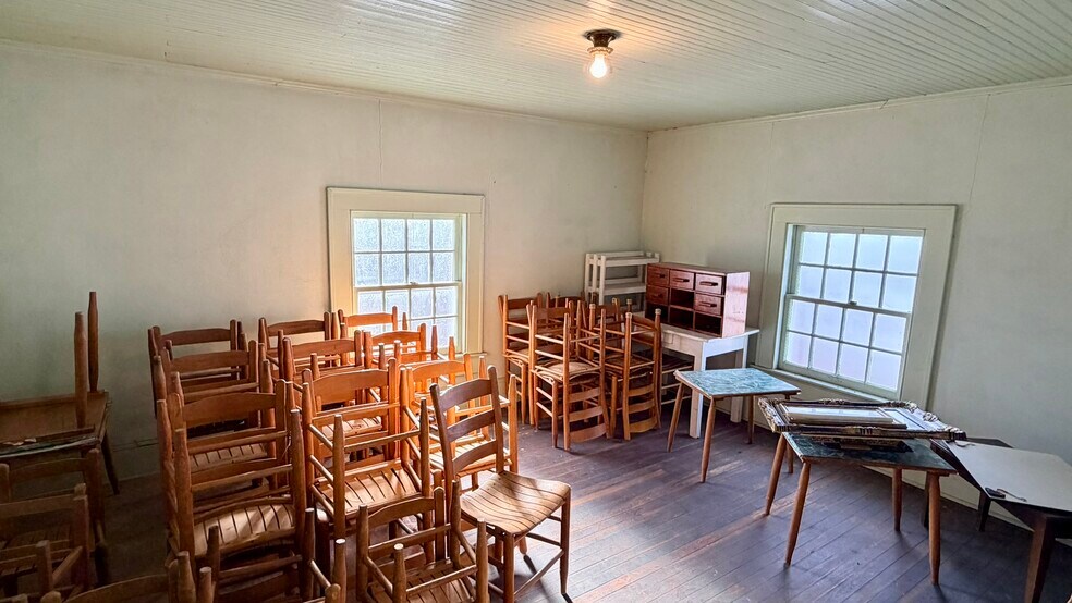 More Photos Of 204 N Main St, Richfield Specialty For Sale