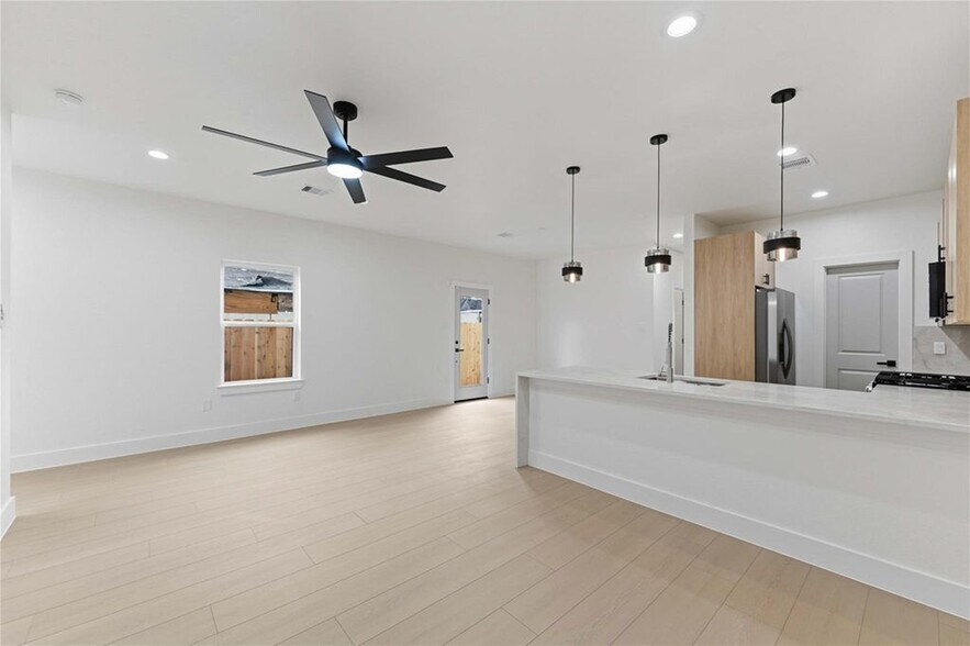 More Photos Of 4314 Stassen St, Houston Multifamily For Sale