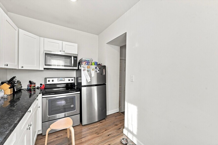 More Photos Of 1648 S 16th St, Philadelphia Apartments For Sale