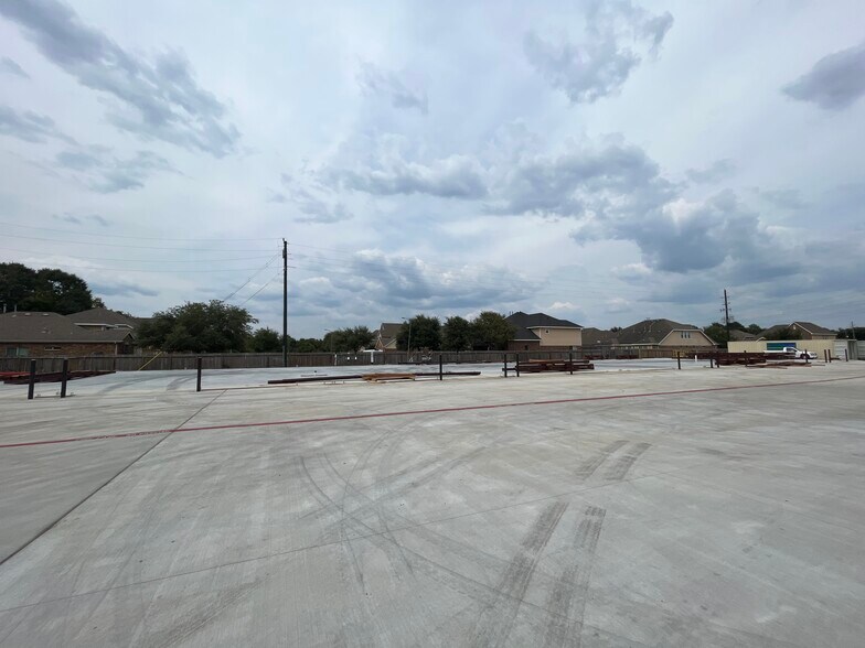 More Photos Of 5111 Spring Stuebner Rd, Spring Unknown For Sale