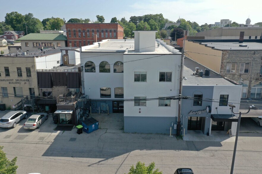 More Photos Of 117 N Mitchell St, Cadillac Medical For Sale