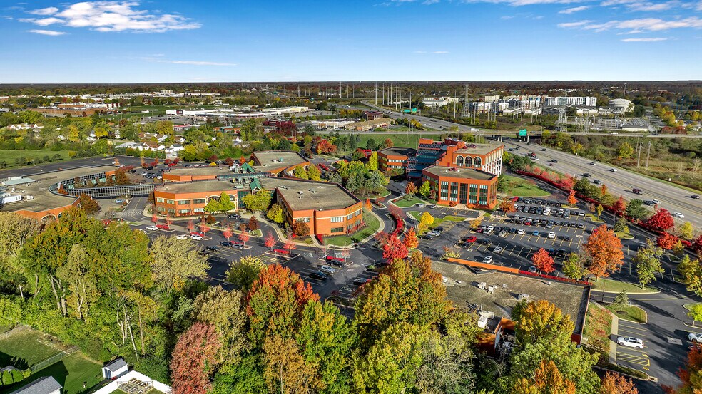 More Photos Of 100 Corporate Pky, Amherst Unknown For Lease