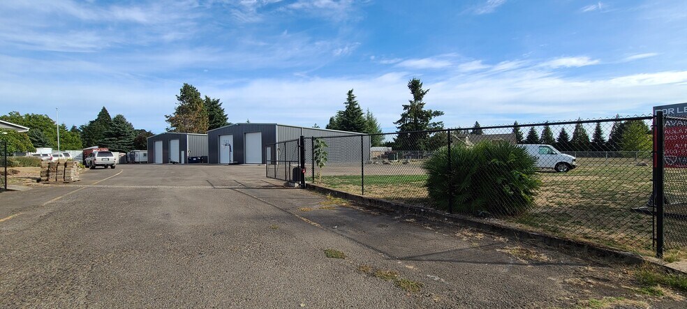 More Photos Of 8186 River Rd NE, Keizer Service For Lease