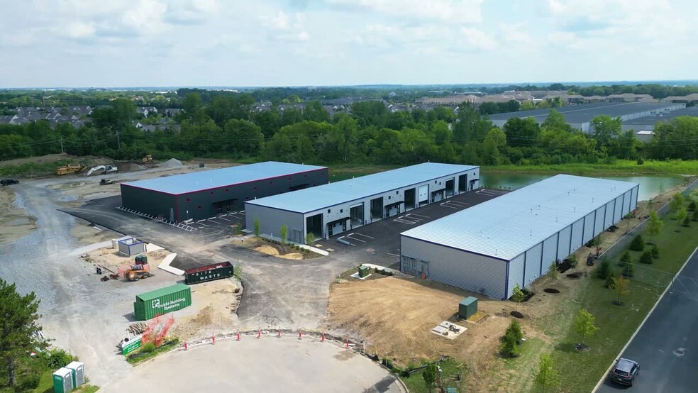 Primary Photo Of 4402 Weaver Ct N, Hilliard Unknown For Lease