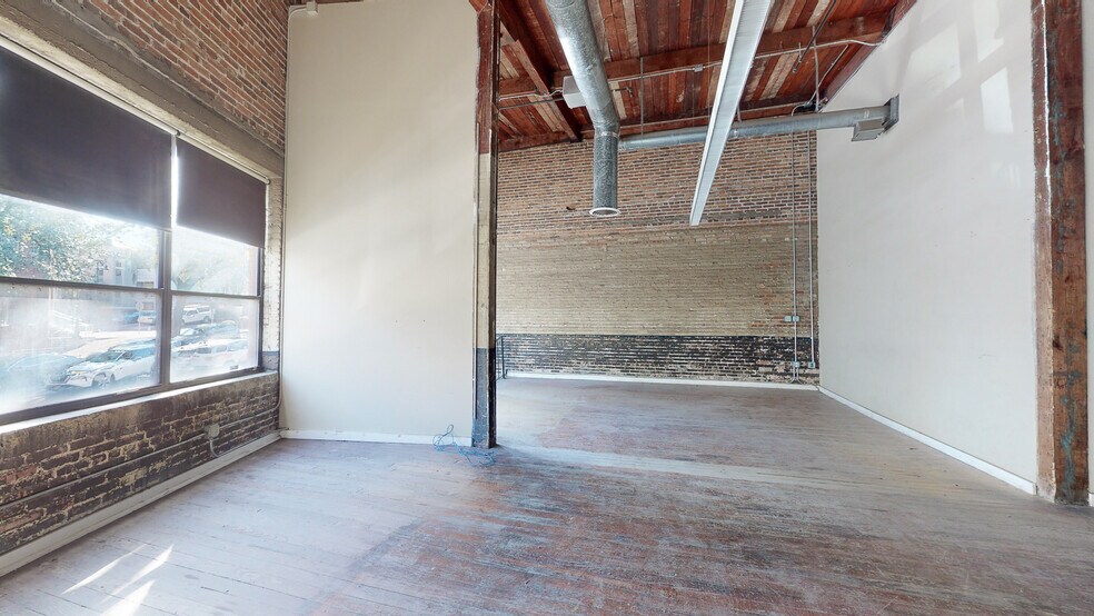 More Photos Of 3 Martin Luther King Jr Blvd, Savannah Restaurant For Sale