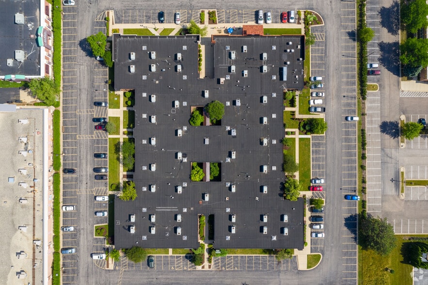 More Photos Of 3755 E Main St, Saint Charles Office For Lease