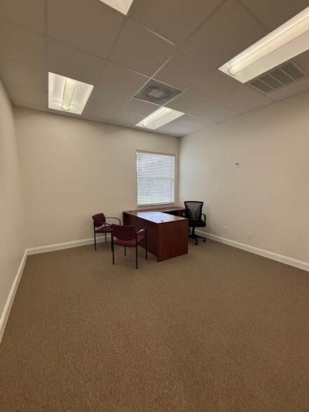 More Photos Of 2505 Seven Springs Blvd, New Port Richey Loft Creative Space For Lease