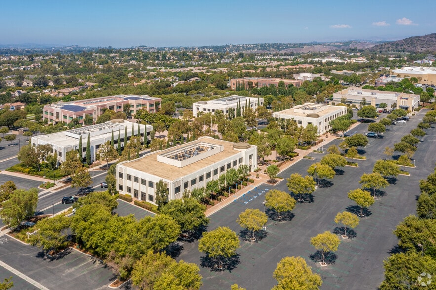 More Photos Of 333 Corporate Dr, Ladera Ranch Medical For Lease