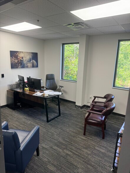 More Photos Of 190 Westridge Industrial Blvd, McDonough Distribution For Lease