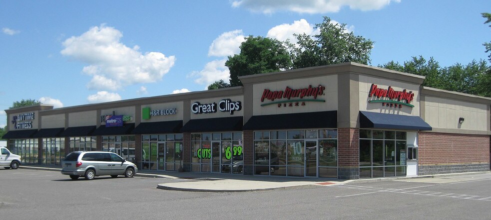 More Photos Of 3618-3636 S Chandler Dr, Muncie Storefront For Sale