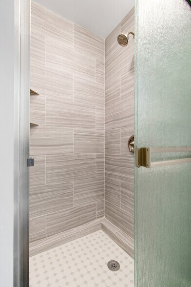 More Photos Of 411 G St, Chula Vista Apartments For Sale