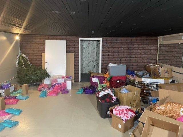 More Photos Of 100 E Hubbard St, Lindale Storefront For Sale