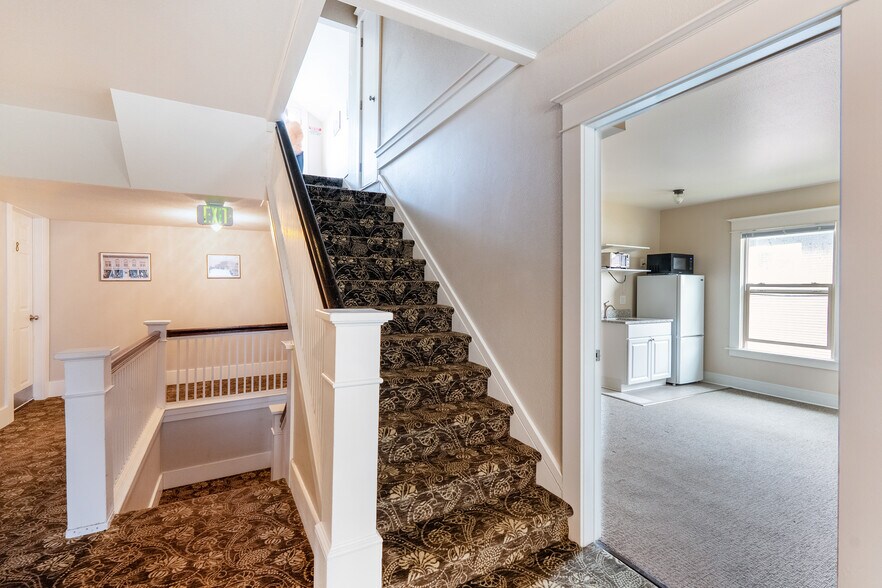 More Photos Of 2414 Hoyt Ave, Everett Apartments For Sale