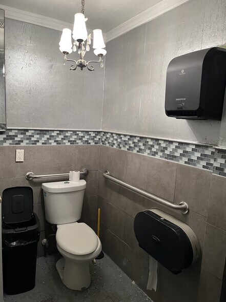 More Photos Of 6978 Main St, Lithonia Storefront Retail Office For Sale