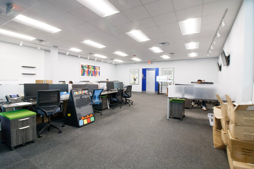 More Photos Of 350-400 Promenade Way, Sugar Land Unknown For Lease