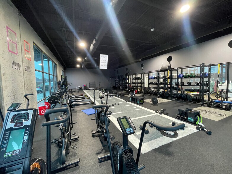 More Photos Of 7115 Katy Gaston Rd, Richmond Freestanding For Lease