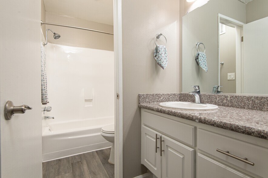 More Photos Of 516 S Indian Hill Blvd, Claremont Apartments For Sale