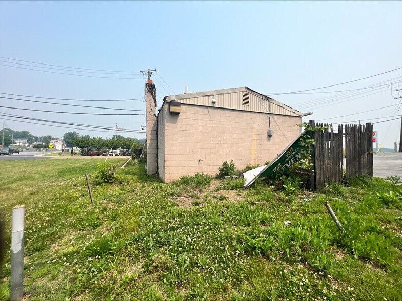 More Photos Of , Capitol Heights Unknown For Sale