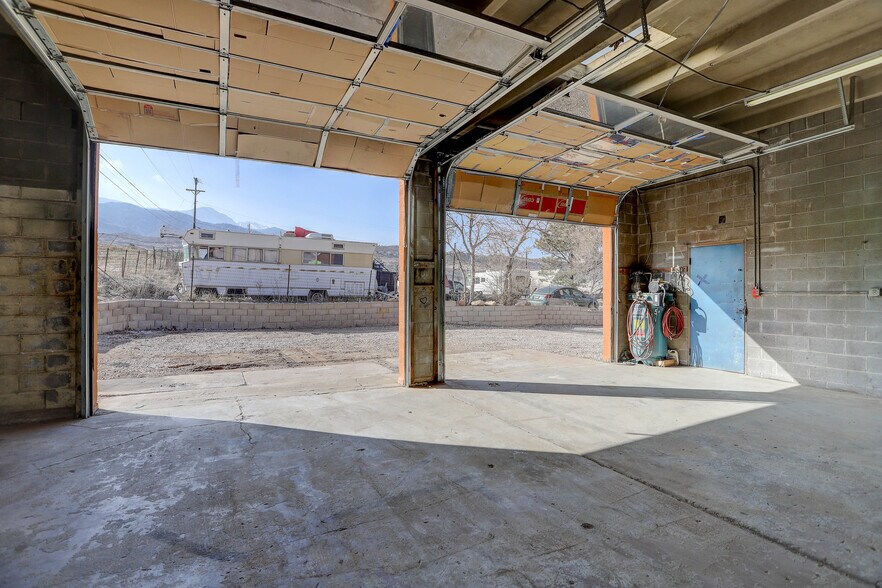 More Photos Of 2425-2427 Busch Ave, Colorado Springs Industrial For Sale
