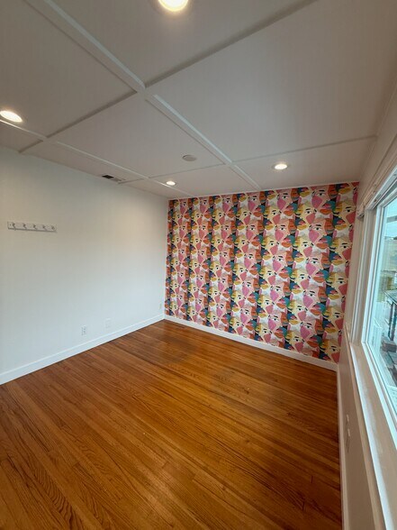 More Photos Of 7880 Exchange Pl, La Jolla Freestanding For Lease