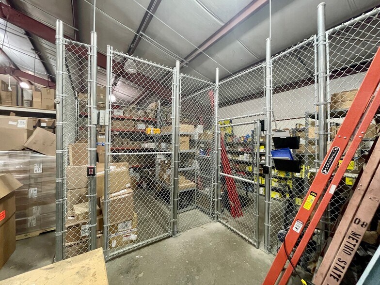 More Photos Of 3448 S Irving St, Englewood Warehouse For Sale